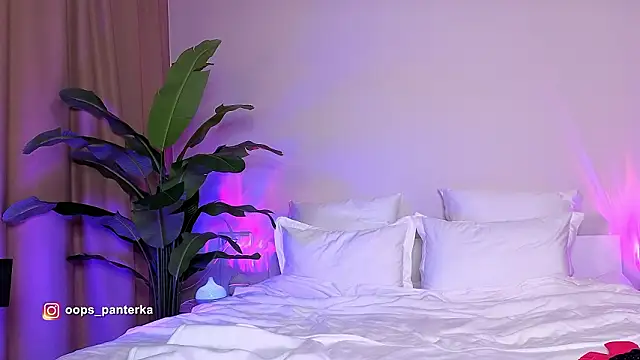 Snapshot of AmyLeeplay chatting on March 24, 2026, 7:41 am AmyLeeplay online show from March 24, 2026, 7:41 am