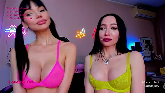 AmyLeeplay online show from March 18, 2025, 10:04 pm