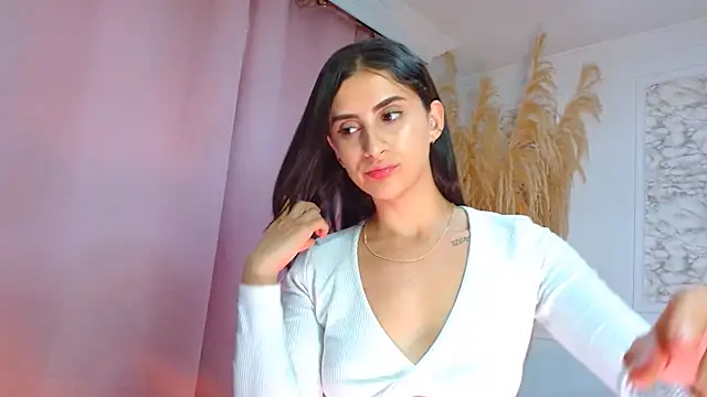 Snapshot of Danella_houston chatting on June 8, 2026, 6:19 pm Danella houston online show from June 8, 2026, 6:19 pm