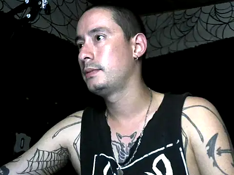 vampireathome online show from December 5, 2025, 6:23 am