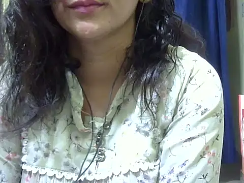 Your cutiepie  online show from October 11, 2025, 6:31 pm