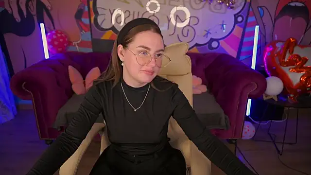 DivineJass online show from March 3, 2025, 10:17 am