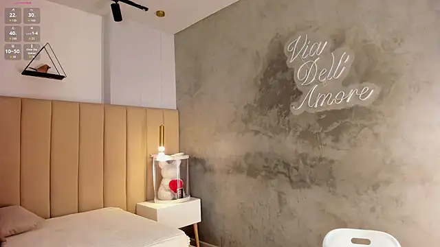 Zoee monroe online show from February 14, 2026, 7:14 pm