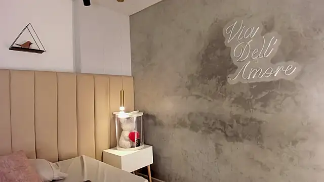 Zoee monroe online show from February 11, 2026, 10:31 pm