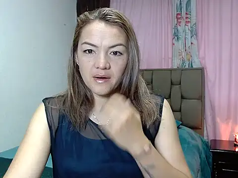 PenelopeMist online show from November 21, 2025, 7:57 pm