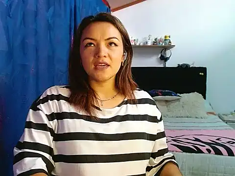 PenelopeMist online show from March 12, 2025, 9:24 pm