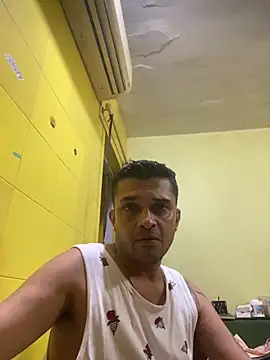 Snapshot of crazyfreaking chatting on February 26, 2025, 8:15 pm crazyfreaking online show from February 26, 2025, 8:15 pm