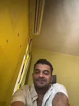 Snapshot of crazyfreaking chatting on March 4, 2025, 4:38 am crazyfreaking online show from March 4, 2025, 4:38 am