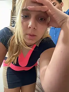 hotamanda01 online show from October 17, 2025, 3:03 pm