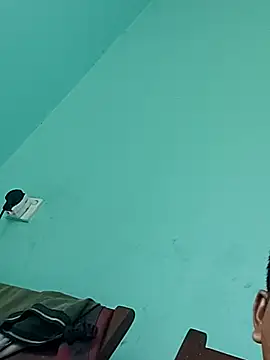 chutiaunty online show from February 6, 2025, 8:18 am