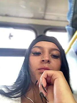 Dulce  Boyd online show from December 3, 2025, 1:32 pm