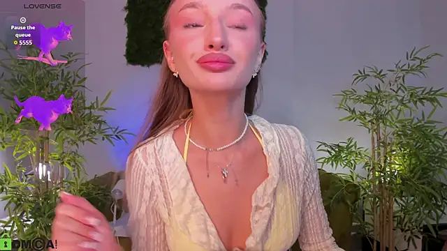 miiss  lulu online show from June 26, 2026, 1:11 am