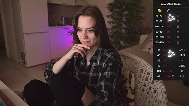 Snapshot of alexa_feels_ chatting on October 17, 2025, 3:58 pm alexa feels online show from October 17, 2025, 3:58 pm