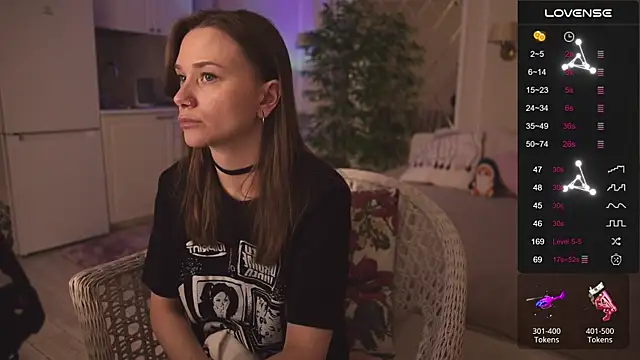 Snapshot of alexa_feels_ chatting on November 6, 2025, 4:22 pm alexa feels online show from November 6, 2025, 4:22 pm