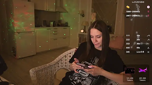 Snapshot of alexa_feels_ chatting on February 19, 2025, 9:14 pm alexa feels online show from February 19, 2025, 9:14 pm