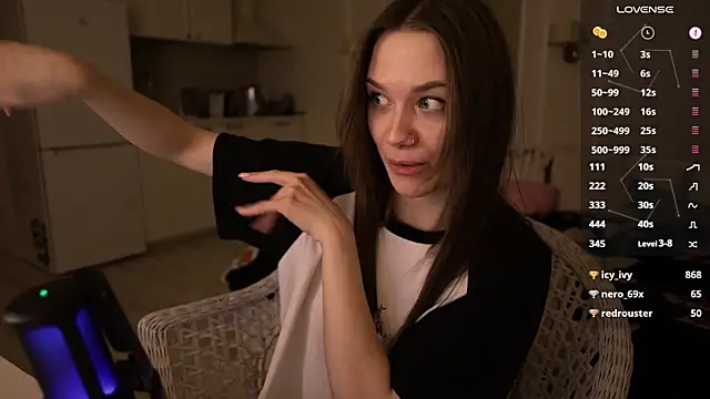 Snapshot of alexa_feels_ chatting on February 23, 2025, 6:45 pm alexa feels online show from February 23, 2025, 6:45 pm