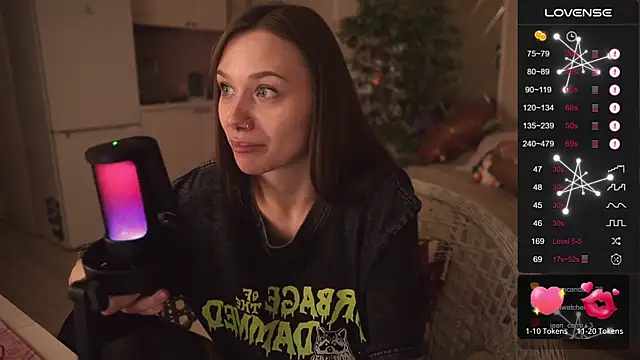 Snapshot of alexa_feels_ chatting on September 20, 2025, 7:41 pm alexa feels online show from September 20, 2025, 7:41 pm