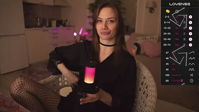 Snapshot of alexa_feels_ chatting on October 16, 2025, 4:59 pm alexa feels online show from October 16, 2025, 4:59 pm