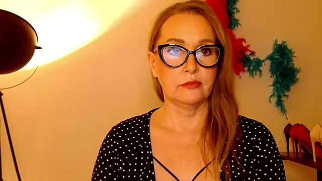 leaxSTAR online show from February 20, 2025, 6:03 pm