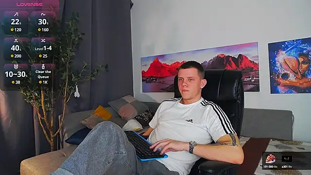 Ryker Seen online show from March 17, 2025, 5:34 am