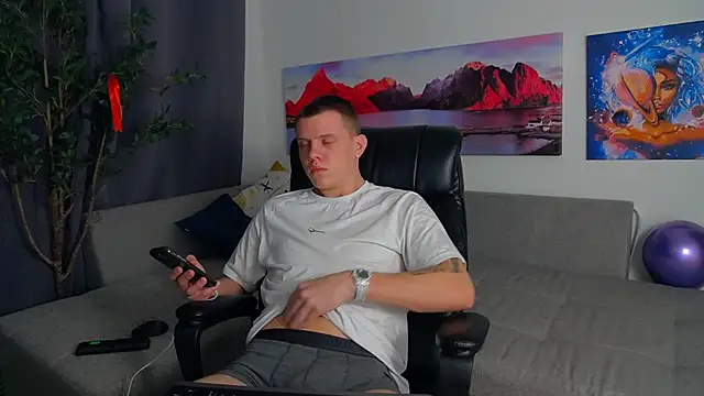 Ryker Seen online show from February 24, 2025, 2:51 am