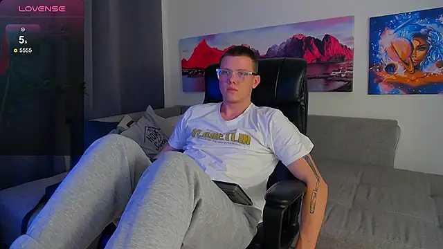 Ryker Seen online show from February 28, 2025, 2:53 am