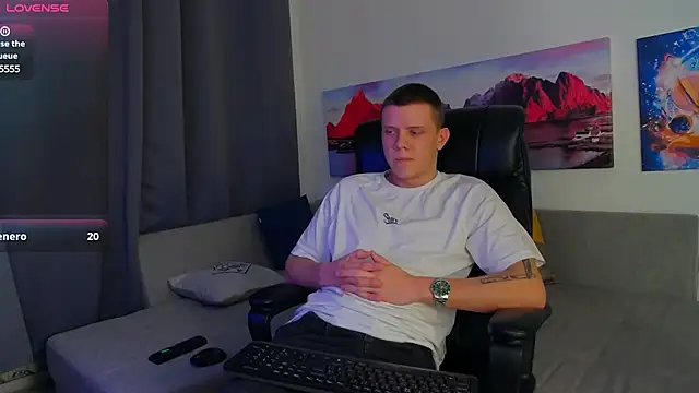 Ryker Seen online show from February 27, 2025, 4:35 am