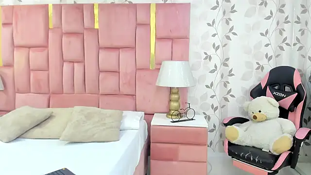 Snapshot of ArianaFranco chatting on March 14, 2026, 8:26 pm ArianaFranco online show from March 14, 2026, 8:26 pm