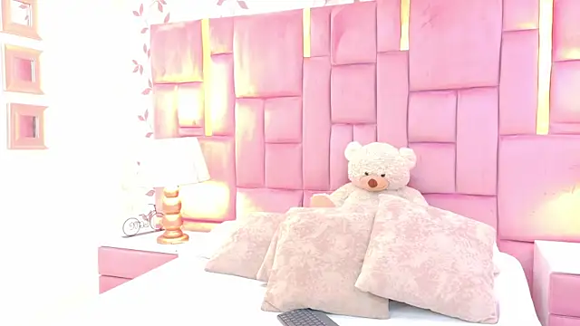 Snapshot of ArianaFranco chatting on June 24, 2026, 2:26 pm ArianaFranco online show from June 24, 2026, 2:26 pm