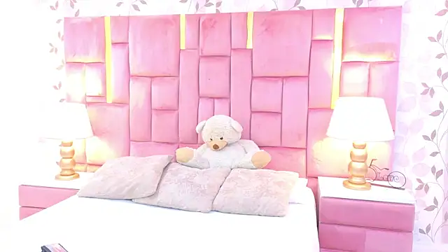 Snapshot of ArianaFranco chatting on July 23, 2026, 1:52 pm ArianaFranco online show from July 23, 2026, 1:52 pm