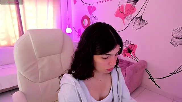 Snapshot of Isabela_Fiorelli chatting on June 14, 2026, 1:45 pm Isabela Fiorelli online show from June 14, 2026, 1:45 pm