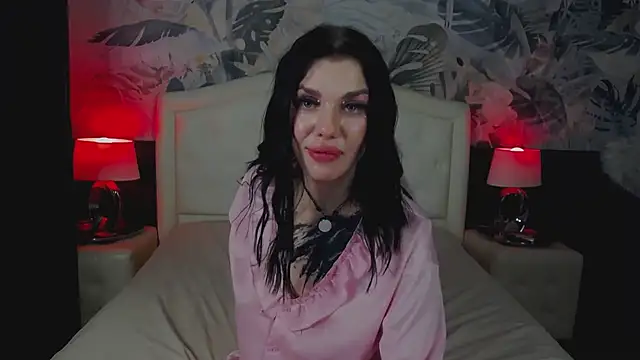 MaeveMoon online show from May 5, 2026, 2:14 am