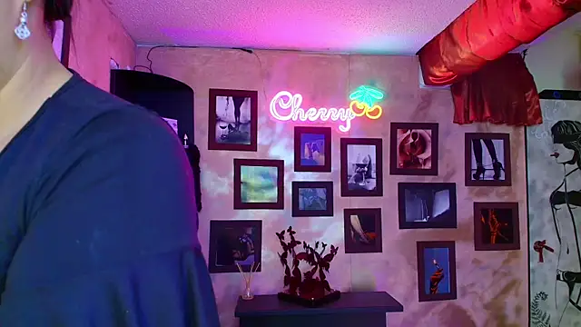 cherryy bombshelll online show from September 10, 2025, 6:40 pm