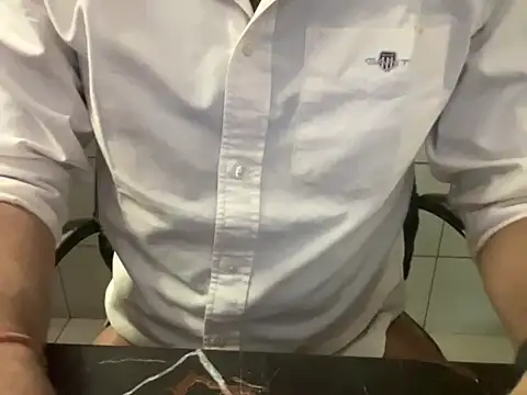 iamabigdickindian online show from November 30, 2025, 9:32 am