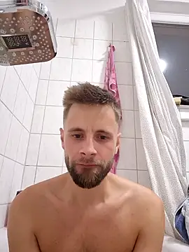 ademandjulia online show from October 8, 2025, 3:52 am