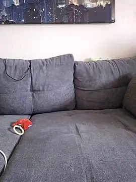 ademandjulia online show from October 13, 2025, 8:16 am