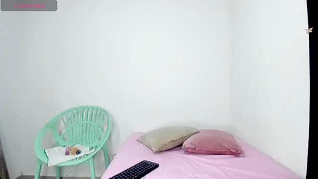 Olivia Stevens online show from May 2, 2026, 8:47 pm