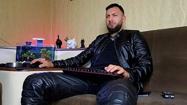 JamieNoxus online show from September 18, 2025, 5:21 am