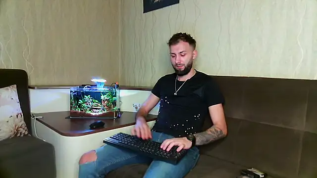 JamieNoxus online show from March 17, 2025, 6:29 am