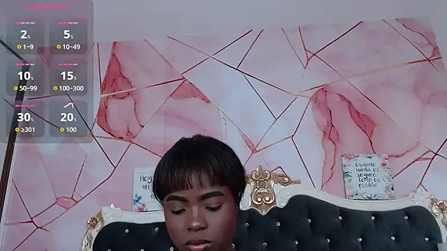 LindaBird online show from February 9, 2026, 8:29 pm