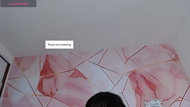 LindaBird online show from March 10, 2026, 8:24 pm