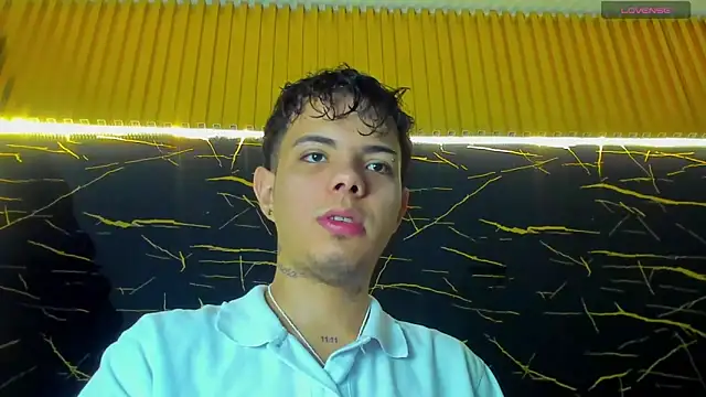 Snapshot of Alessandro_1610 chatting on April 8, 2026, 8:16 am Alessandro 1610 online show from April 8, 2026, 8:16 am