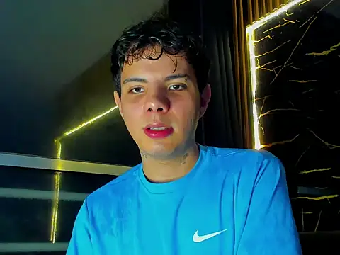 Alessandro 1610 online show from June 18, 2026, 4:55 am