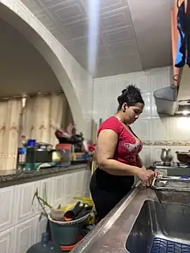 Carola-Ross online show from September 24, 2025, 6:36 pm