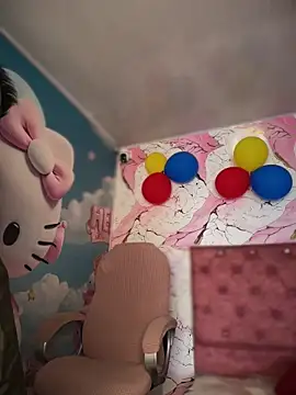 Snapshot of Carola-Ross chatting on July 12, 2026, 5:47 pm Carola-Ross online show from July 12, 2026, 5:47 pm