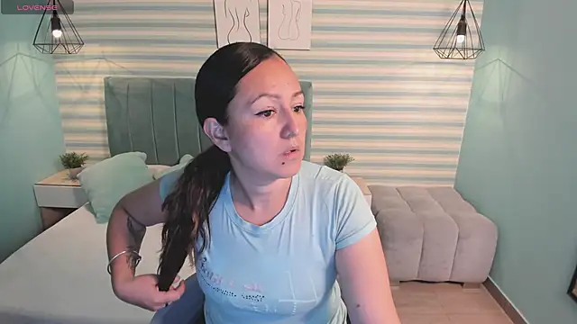 abby apple online show from March 17, 2025, 1:50 pm