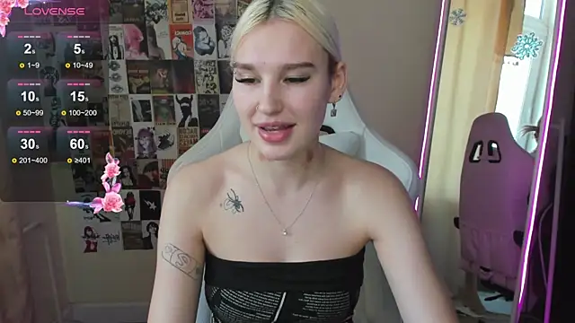 EvelinaLuu online show from January 11, 2026, 6:31 am