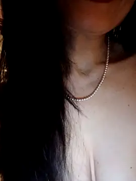 Snapshot of 1hotgirl1 chatting on March 27, 2026, 8:32 pm 1hotgirl1 online show from March 27, 2026, 8:32 pm