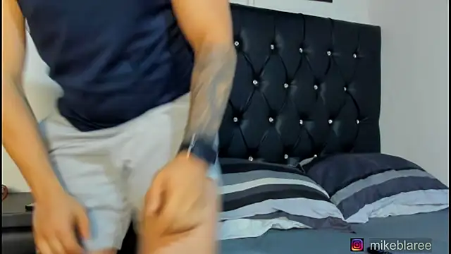 Snapshot of mikeblaree chatting on February 10, 2026, 10:20 pm mikeblaree online show from February 10, 2026, 10:20 pm