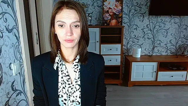 Lady Sunshine  online show from October 2, 2025, 7:01 am